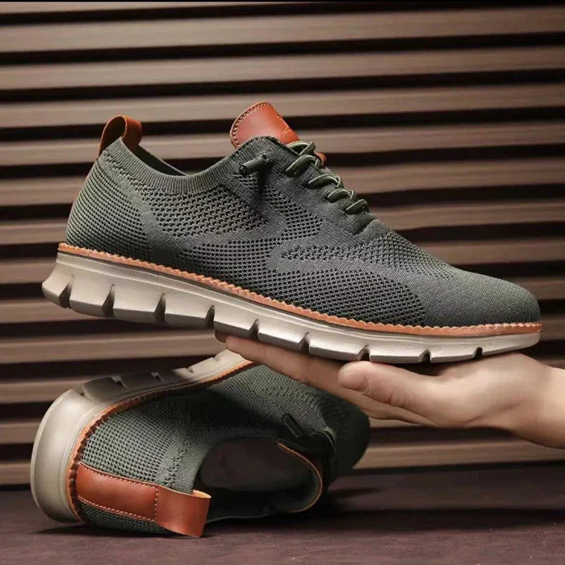 Maverick | Men's Walking Shoes